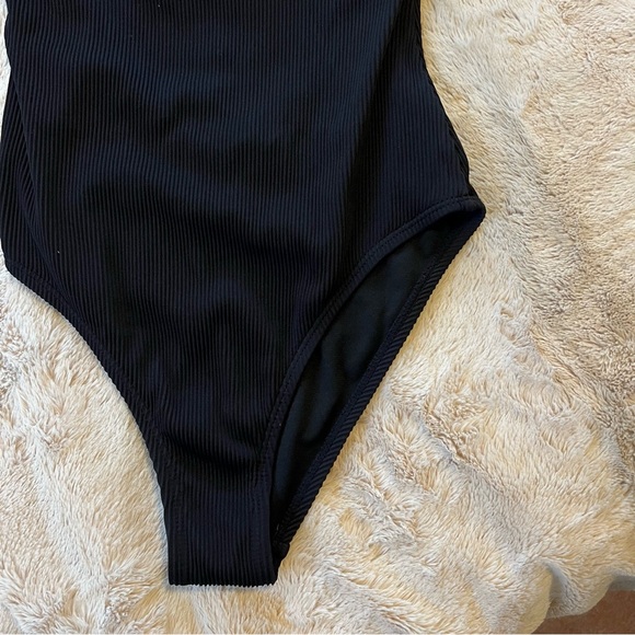 Black Ruffled One-Piece Swimsuit - Picture 3 of 6